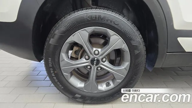 Kia Seltos 2023 thumb 5