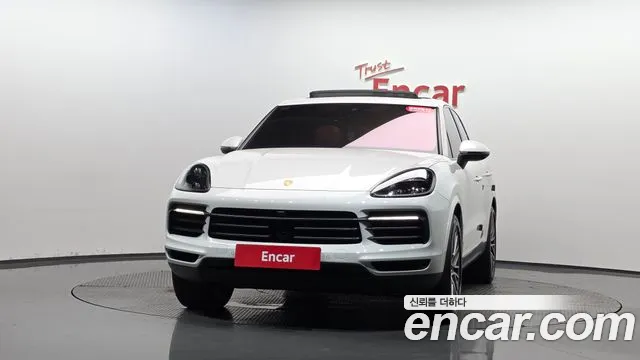Porsche Cayenne 2023 thumb 2