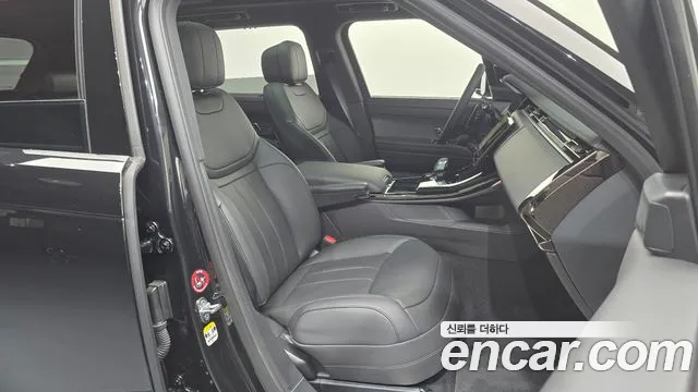 Land Rover Range Rover Sport 2026 thumb 3