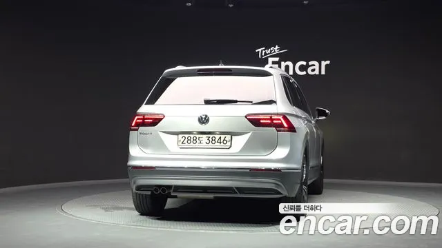 Volkswagen Tiguan 2020 thumb 4