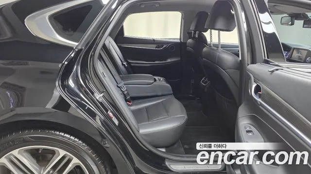 Hyundai Grandeur 2017 thumb 12
