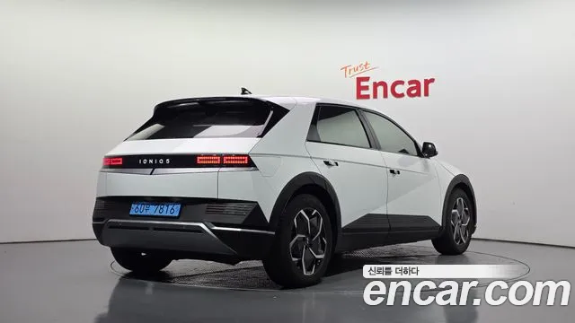 Hyundai IONIQ 5 2021 thumb 2
