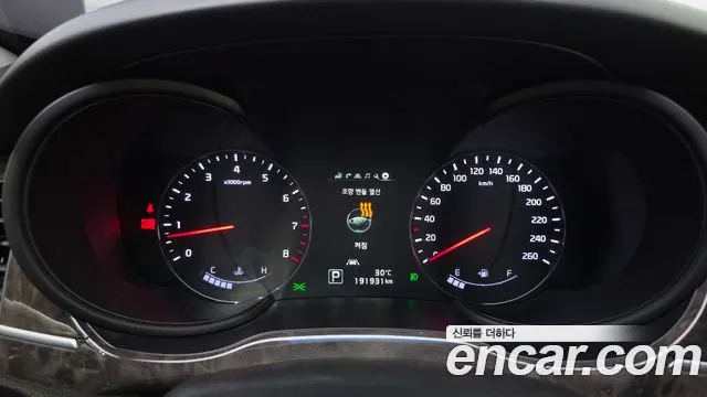 Kia K9 2014 thumb 8
