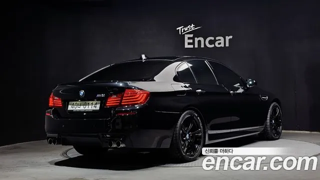 BMW M5 2016 thumb 2