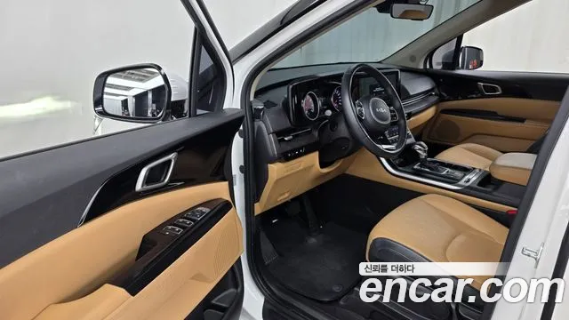Kia Carnival 2023 thumb 10