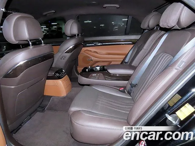 Genesis G90 2019 thumb 7