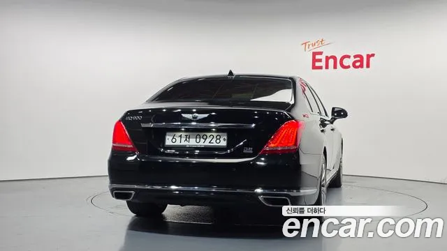Genesis G90 2016 thumb 4