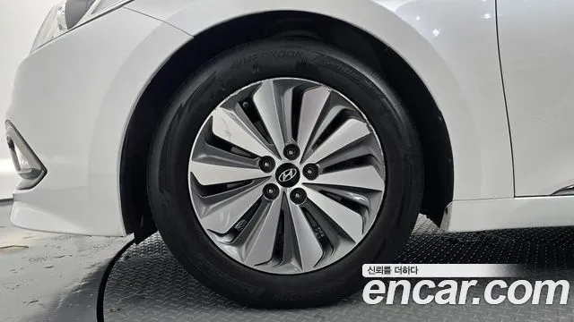 Hyundai Grandeur 2015 thumb 4