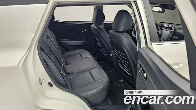 KG_Mobility_Ssangyong TIBOLI 2022 thumb 12
