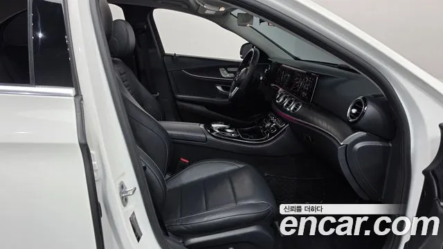 Mercedes-Benz E-Класс 2018 thumb 11