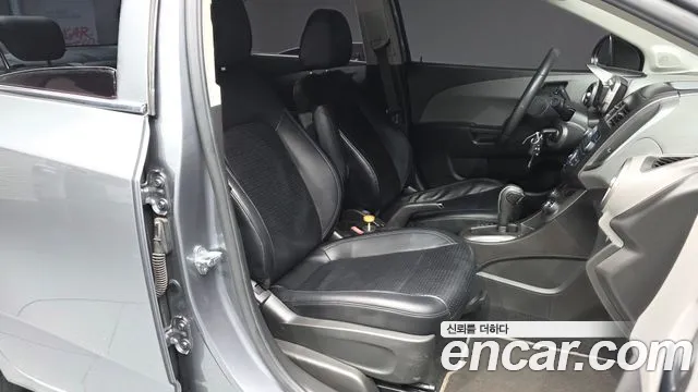 Chevrolet Aveo 2012 thumb 10