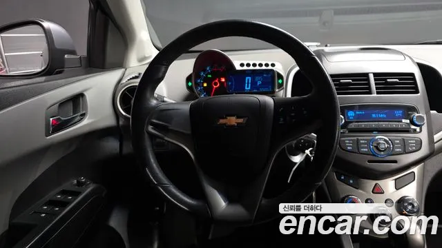 Chevrolet Aveo 2012 thumb 12