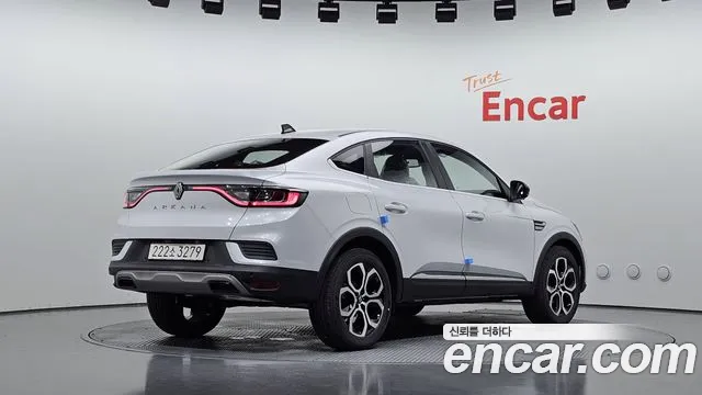 Renault Arkana 2025 thumb 2