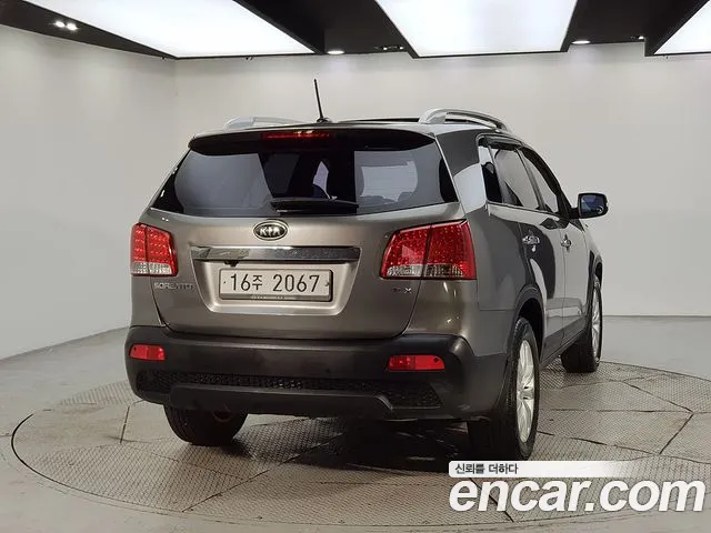Kia Sorento 2010 thumb 3