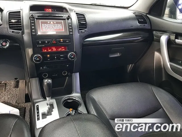 Kia Sorento 2010 thumb 10