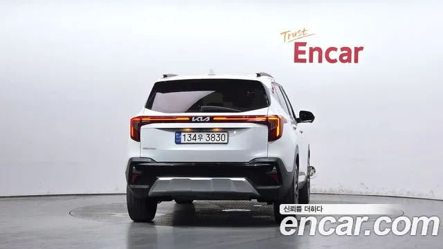 Kia Seltos 2023 thumb 4