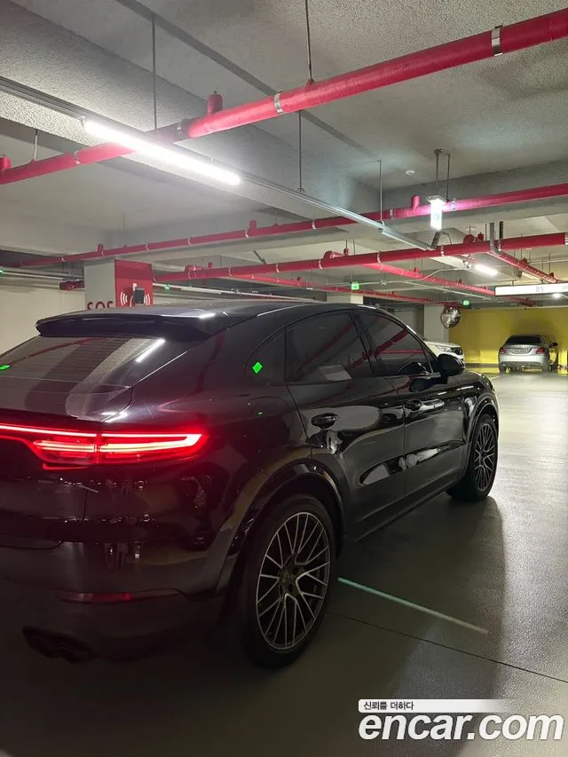 Porsche Cayenne 2021 thumb 2