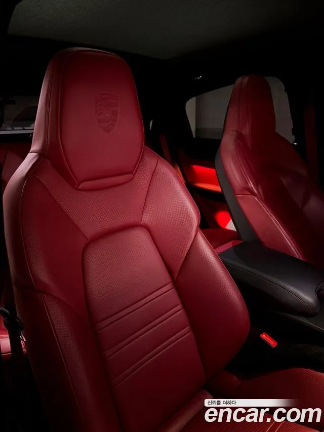 Porsche Cayenne 2021 thumb 7