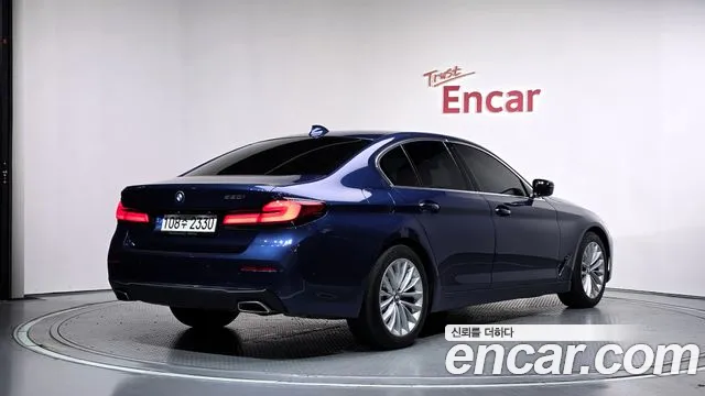 BMW 5 серии 2021 thumb 2