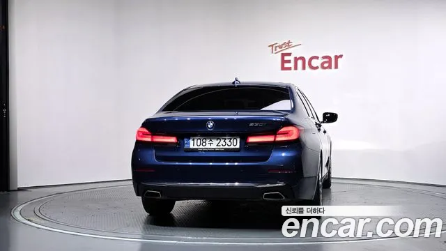 BMW 5 серии 2021 thumb 4