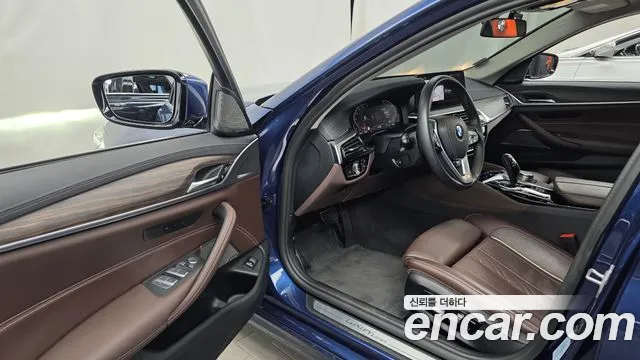 BMW 5 серии 2021 thumb 10