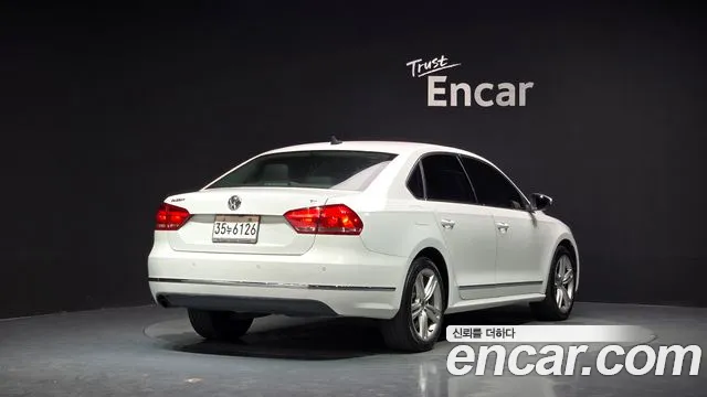Volkswagen Passat (North America and China) 2013 thumb 2