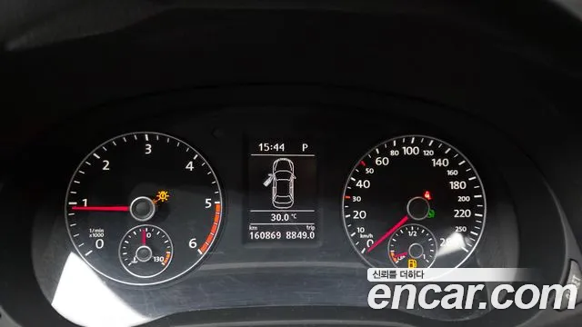 Volkswagen Passat (North America and China) 2013 thumb 8