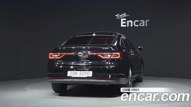 Renault Megane 2019 thumb 4