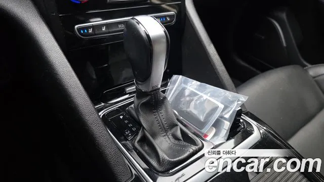 Renault Megane 2019 thumb 9