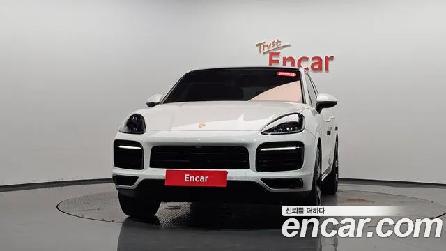 Porsche Cayenne 2023 thumb 2