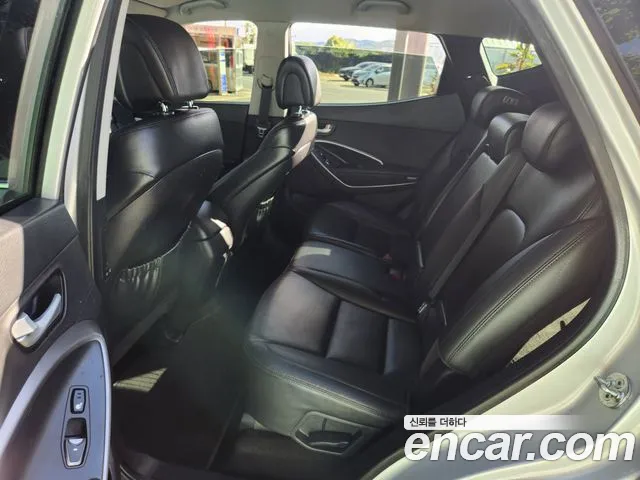 Hyundai Santa Fe 2013 thumb 6