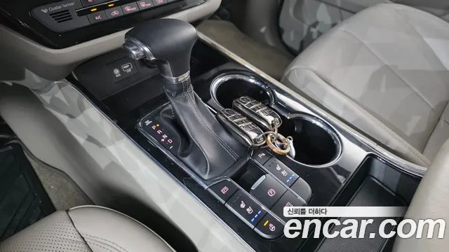 Kia Carnival 2018 thumb 9