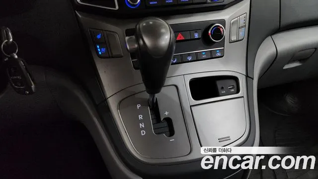 Hyundai Starex 2020 thumb 9