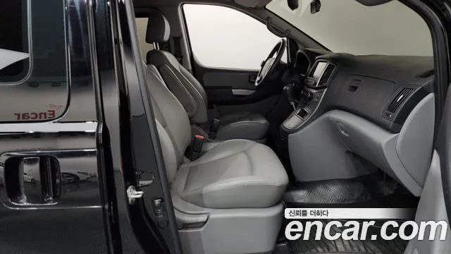 Hyundai Starex 2020 thumb 11
