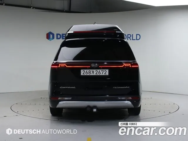 Kia Carnival 2021 thumb 5