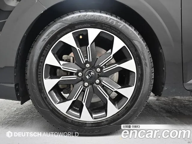 Kia Carnival 2021 thumb 6