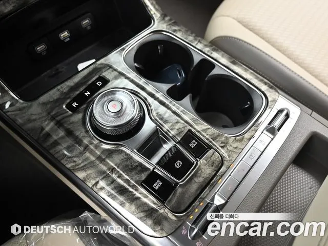Kia Carnival 2021 thumb 9