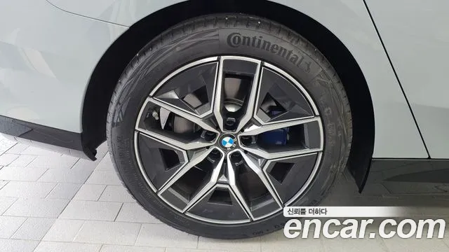 BMW 5 серии 2026 thumb 5