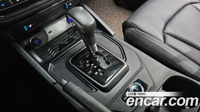 KGM Rexton 2021 thumb 9