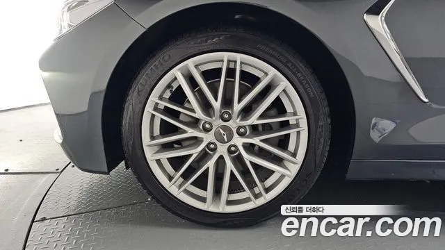 Genesis G70 2018 thumb 4