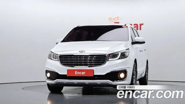 Kia Carnival 2017 thumb 3