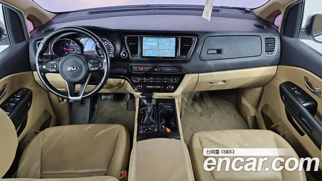 Kia Carnival 2017 thumb 7