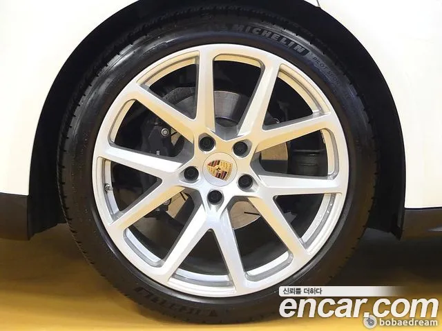 Porsche Panamera 2024 thumb 5