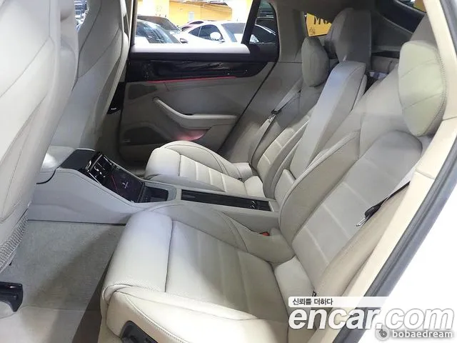 Porsche Panamera 2024 thumb 10