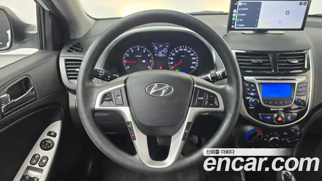 Hyundai Accent 2012 thumb 11
