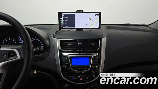 Hyundai Accent 2012 thumb 12