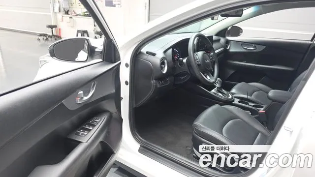 Kia K3 2022 thumb 10