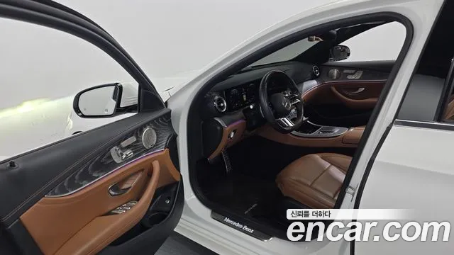 Mercedes-Benz E-Класс 2021 thumb 10