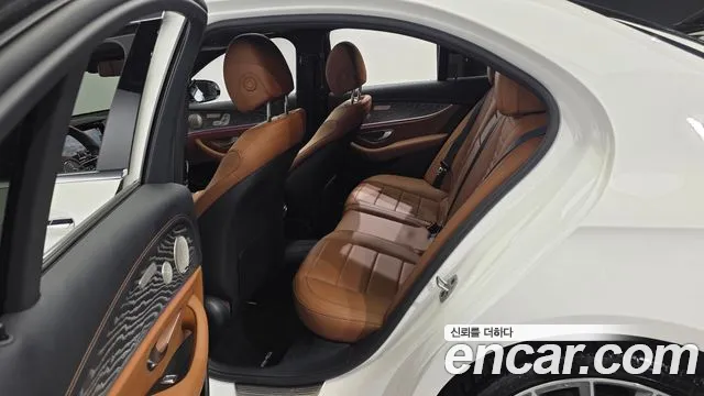 Mercedes-Benz E-Класс 2021 thumb 11
