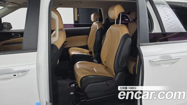 Kia Carnival 2020 thumb 11